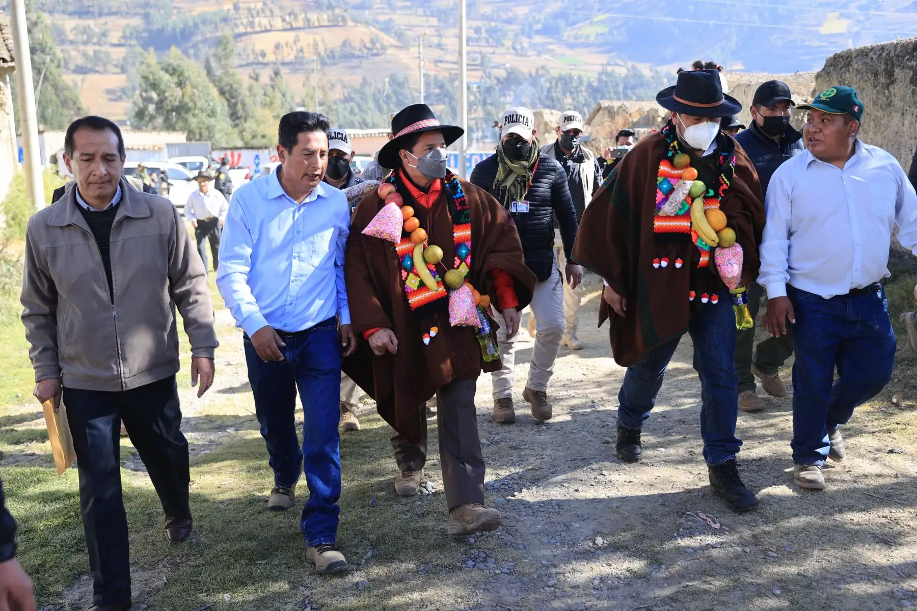 Presidente Pedro Castillo participa en la demostración del arado tradicional en el distrito de Daniel Hernández en Tayacaja. Foto: ANDINA/Prensa Presidencia