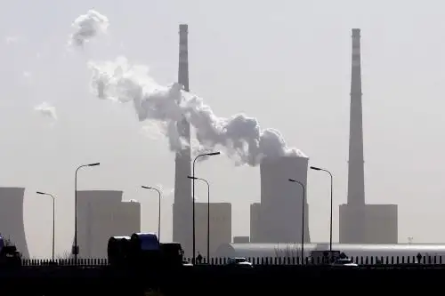 De acuerdo a esa nueva metodología, la OTAN prevé dos fases de recortes hasta alcanzar la neutralidad climática en 2050. Foto: AFP