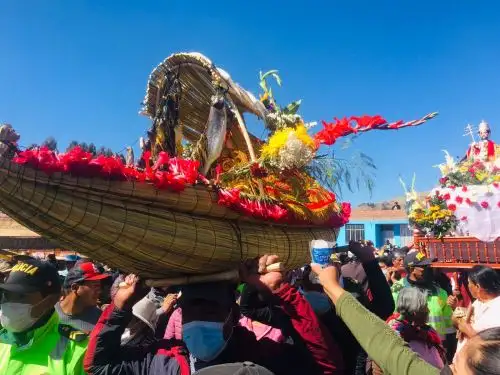 Con gran fervor religioso la población de la comunidad de Ichu, región Puno, celebró la festividad en honor a San Pedro y San Pablo tras dos años de suspensión por la pandemia de covid-19. Foto: Juan Humberto Ccopa