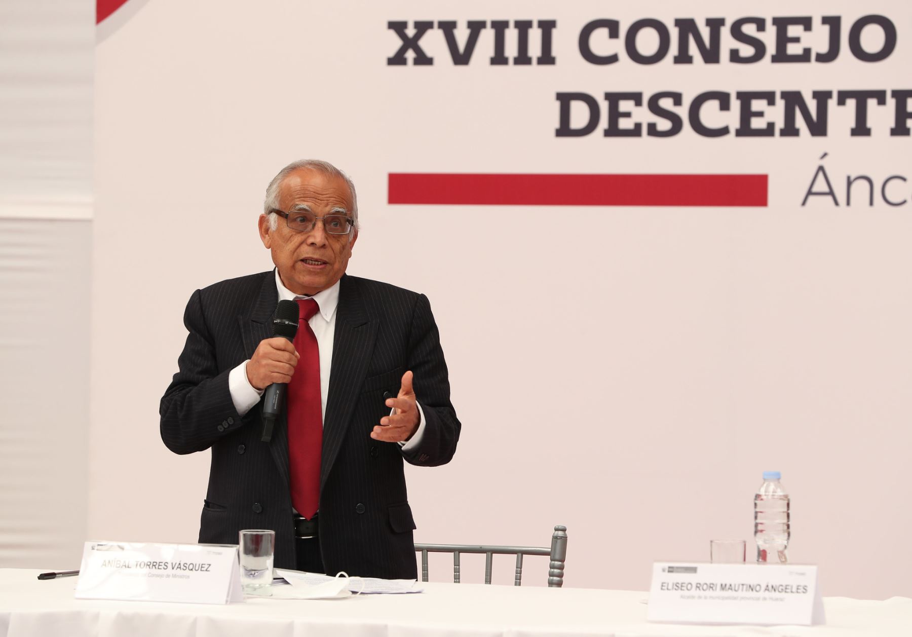 El jefe del Gabinete Ministerial, Aníbal Torres, inaugura la XVIII sesión descentralizada del Consejo de Ministros en Áncash. Foto: PCM