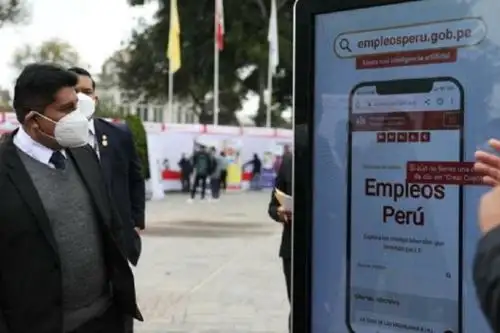 Ministro de Trabajo y Promoción del Empleo, Juan Lira, presentó hoy la nueva Bolsa de Trabajo que utiliza la inteligencia artificial. Foto: Cortesía.