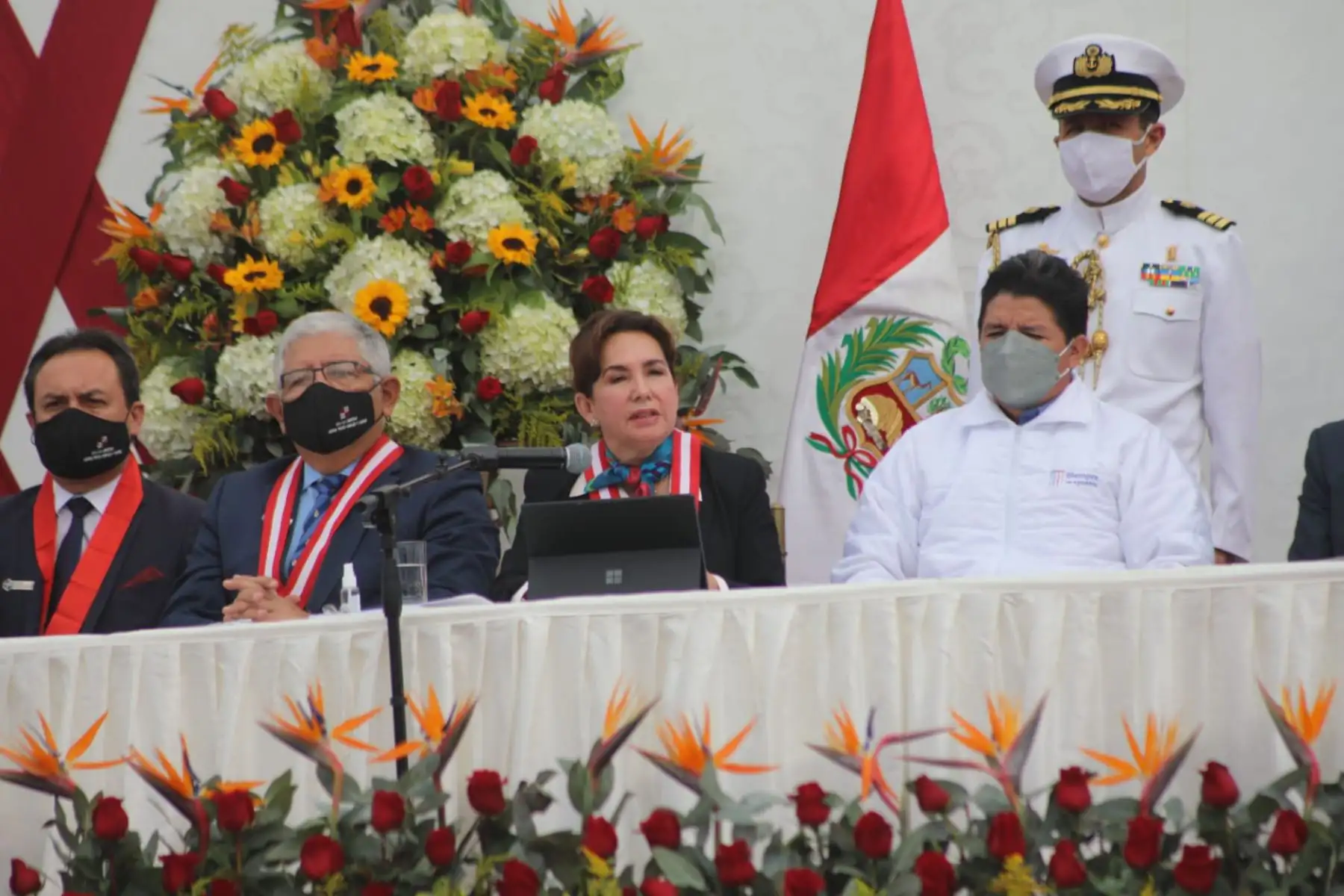 El presidente de la República, Pedro Castillo;  la presidenta del Poder Judicial, Elvia Barrios y el ministro de Justicia y Derechos Humanos, Félix Chero participan en la inauguración de la Unidad de Flagrancia Delictiva de Trujillo.
Foto: Poder Judicial