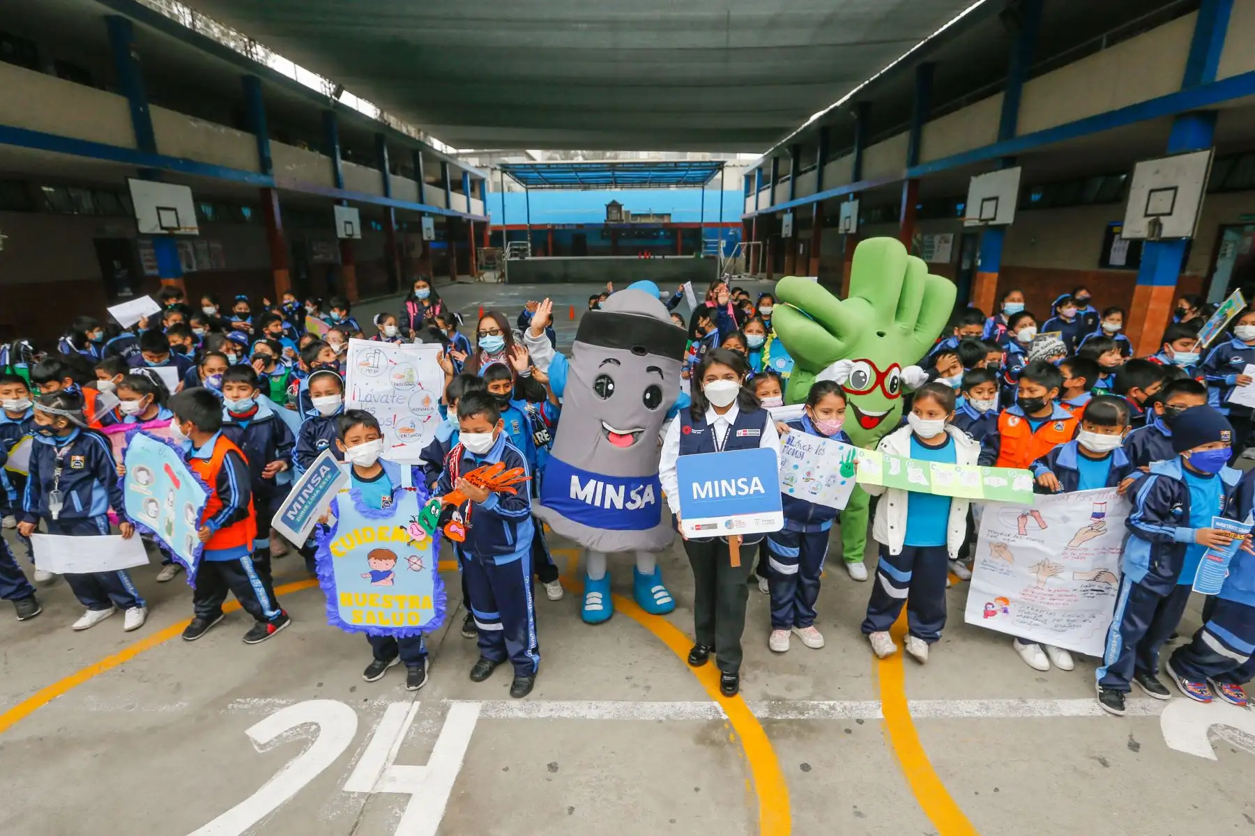 Ministerio de Salud refuerza medidas de prevención contra la covid-19 en colegios.
Foto: Minsa