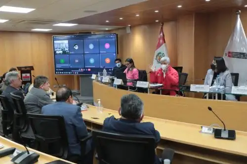 Reunión en el MTC entre transportistas y autoridades del gobierno. ANDINA/Difusión