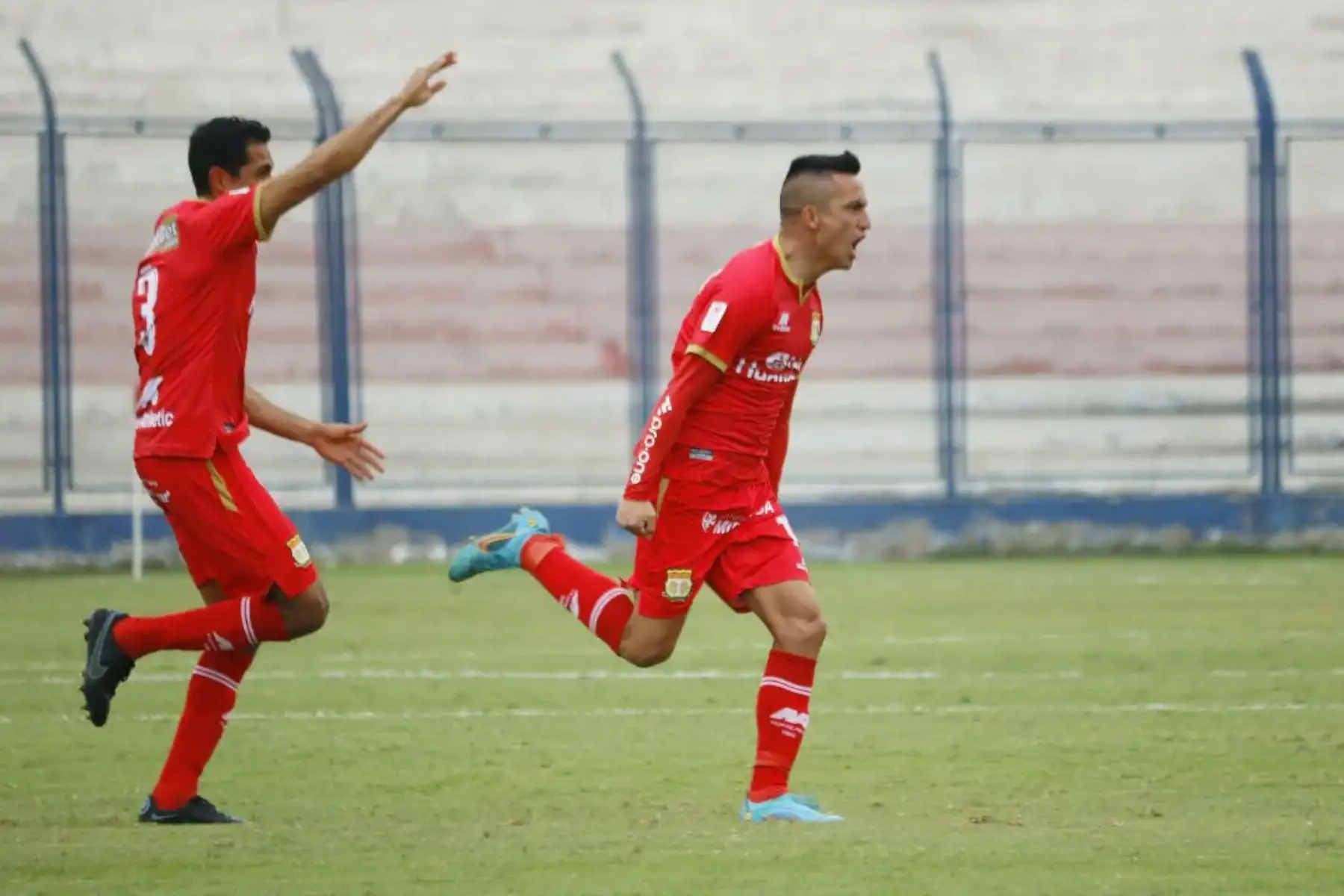 Carlos Ross anota ante Sport Boys por la fecha 19 del Torneo Apertura, en el estadio Miguel Grau del Callao. Foto: Sport Huancayo