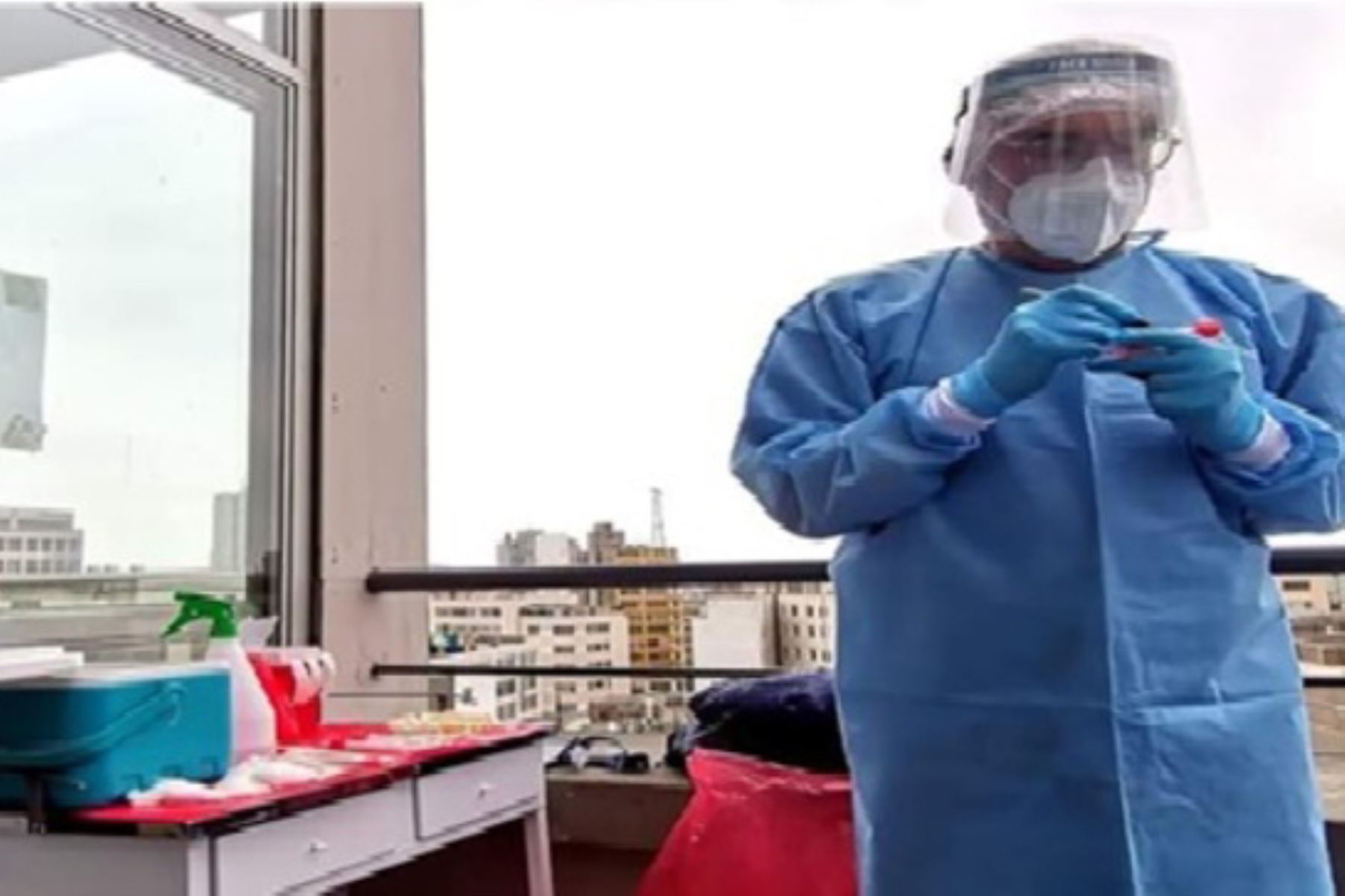 Profesionales del INS capacitaron a personal de salud de la Diris Lima Centro en la identificación y toma de muestras de la viruela del mono. Foto: ANDINA/Difusión