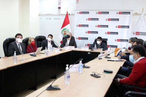 Ministro de Trabajo y Promoción del Empleo, Juan Lira, sostuvo reuniones con los gremios empresariales. Foto: Cortesía.