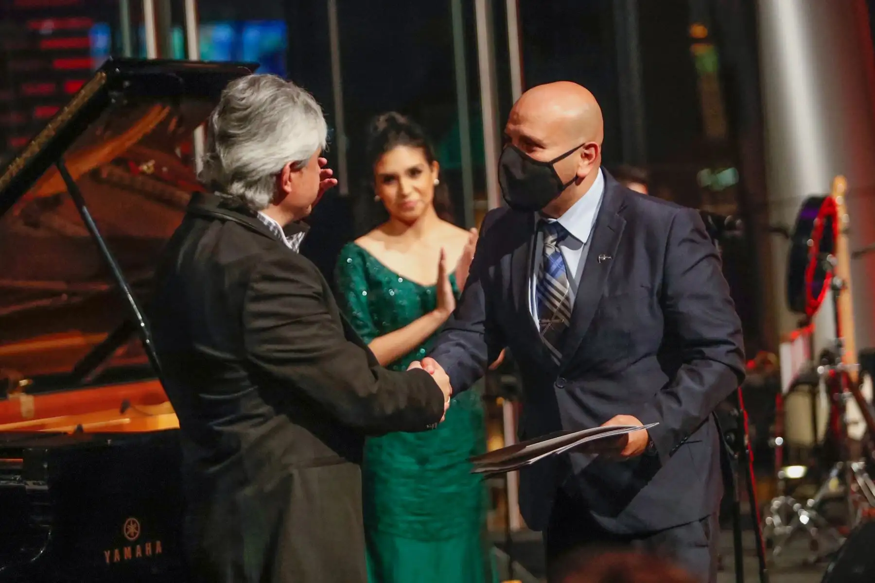 El Ministro de Cultura,Alejandro Salas Zegarra, participó del concierto del reconocido pianista y compositor ecutoriano, Juan Castro, que se llevó a cabo en el Gran Teatro Nacional.
Foto: ANDINA/Mincul