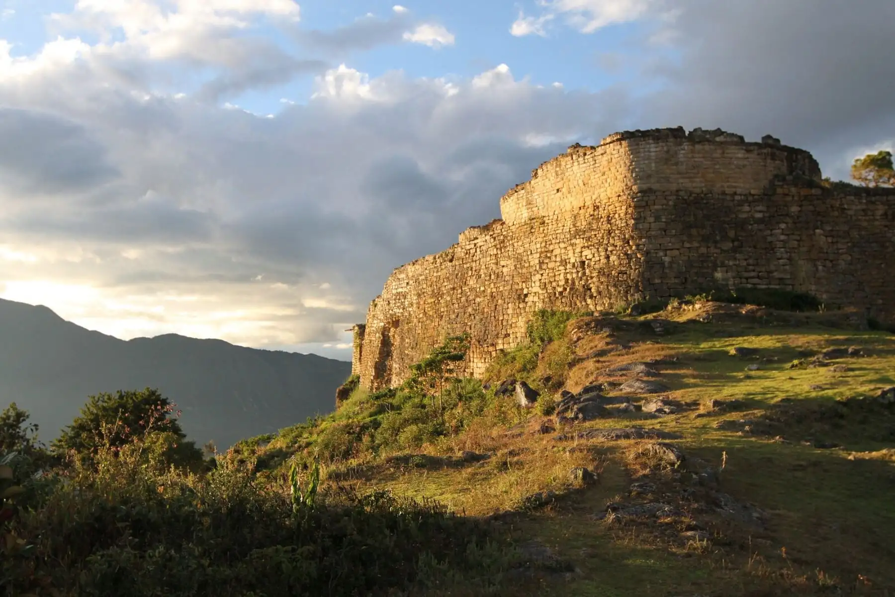 Hasta el 31 de octubre estará vigente el ingreso gratuito a Kuélap para todos los visitantes nacionales y extranjeros residentes en el país. Foto: ANDINA/Difusión