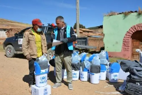 Se beneficiaron los pobladores del centro poblado Cruz Pampa del distrito de Sincos, en la provincia de Jauja, Junín, quienes se ven afectados por las intensas heladas.