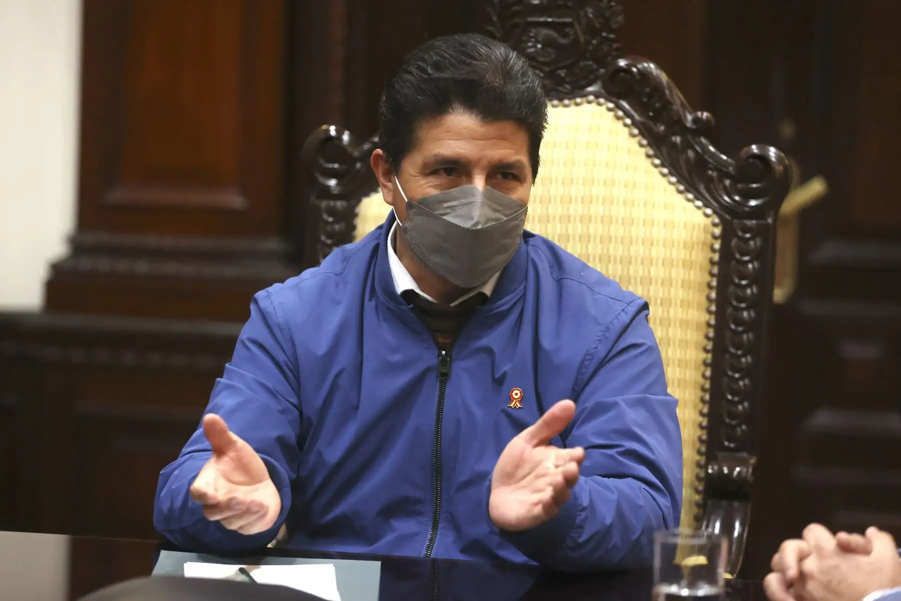 El presidente de la República, Pedro Castillo Terrones, se reunió hoy con funcionarios de la Federación Internacional de Fútbol Asociación (FIFA), entre los que se encontró el director de torneos de FIFA, Jaime Yarza; el presidente de la Federación Peruana de Fútbol (FPF) Agustín Lozano, y otros representantes, en el marco de la organización para la próxima Copa Mundial Sub-17 de la FIFA Perú 2023.
Foto: ANDINA/Presidencia Perú