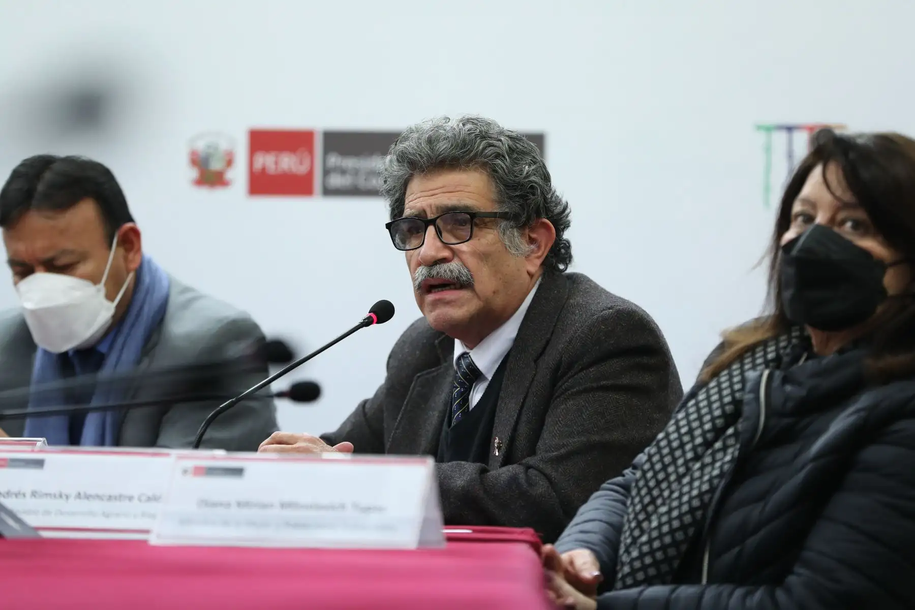 Titular de la PCM, Aníbal Torres y ministros de Estado brindan conferencia de prensa. Participa el ministro de Desarrollo Agrario y Riego, Andrés Alencastre. Foto: ANDINA/PCM