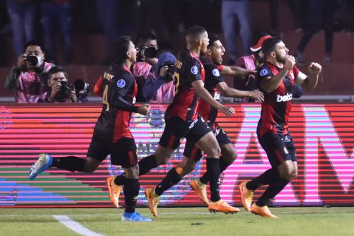 Melgar vence 2 a 1 a Deportivo Cali y clasifica a cuartos de final de la Copa Sudamericana