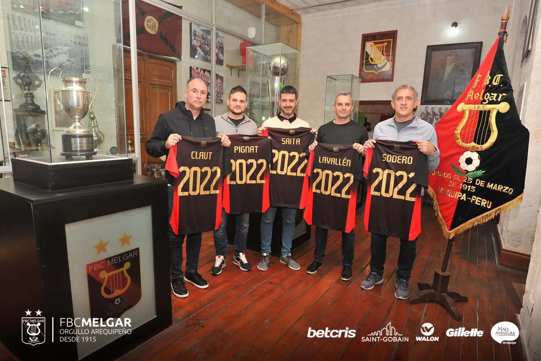 El entrenador argentino Pablo Lavallén fue presentado oficialmente como nuevo técnico del FBC Melgar en reemplazo de Néstor Lorenzo, quien se marchó para dirigir a la selección de Colombia. Foto: @MelgarOficial