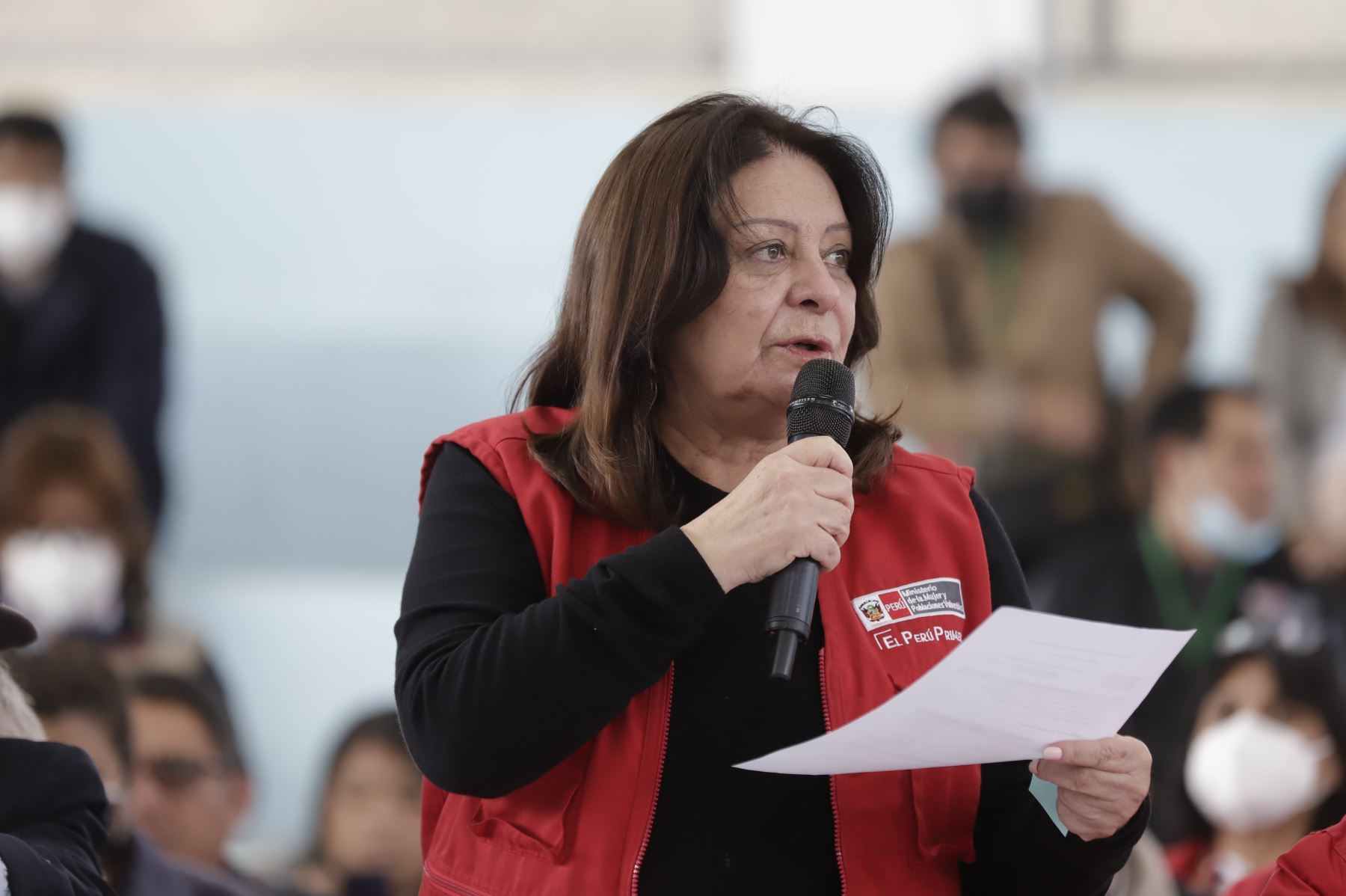 La ministra de la Mujer Diana Miloslavich Túpac también mencionó la reunión que sostuvo con la Alta Comisionada de Naciones Unidas para los Derechos Humanos, Michelle Bachelet, quien la instó a continuar trabajando por el contrario la violencia a la mujer a través del programa Aurora. ANDINA/ Andina