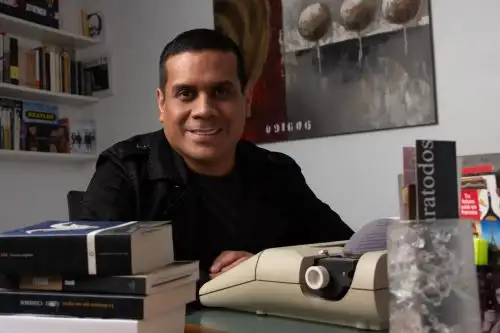 Escritor Omar Guerrero, autor de 