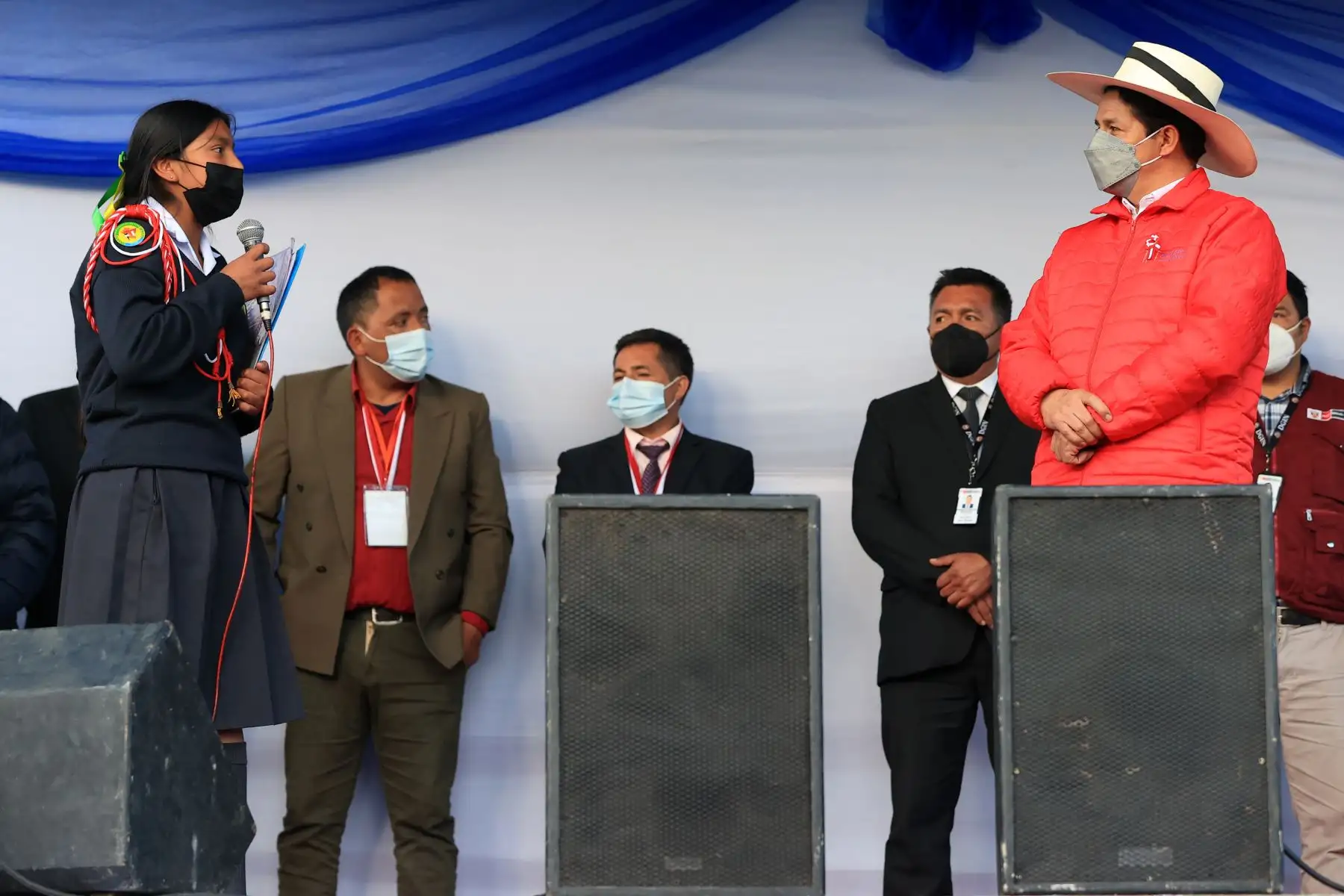 Luego de finalizado el Consejo de Ministros Descentralizado el presidente Pedro Castillo, sostuvo un encuentro con los pobladores en la plaza de armas de Celendín, Cajamarca.
Foto: ANDINA/Presidencia Perú