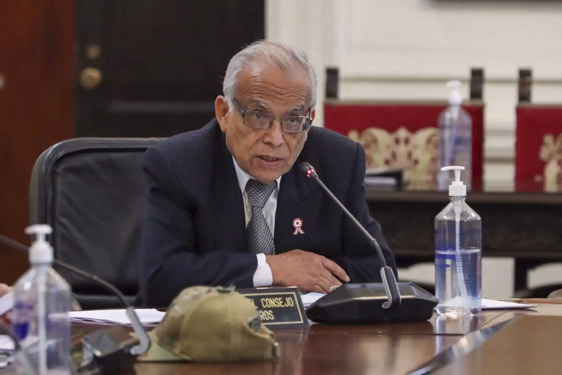 El presidente del Consejo de Ministros, Aníbal Torres lidera sesión extraordinaria del Consejo de Ministros en Palacio de Gobierno para abordar exclusivamente temas en materia de seguridad ciudadana.
Foto: PCM