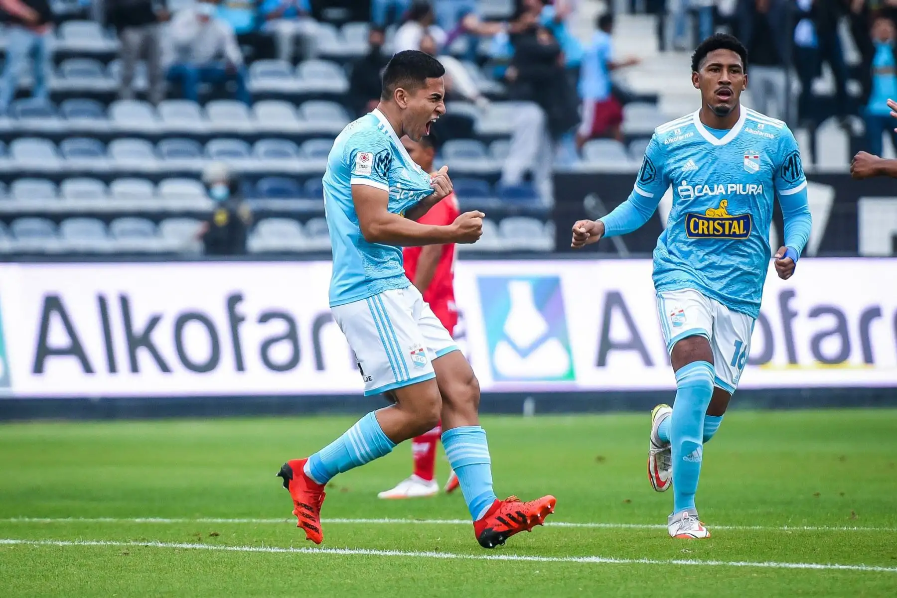 Gianfranco Chávez, jugador de Sporting Cristal celebra su gol durante un partido jugado ante  Sport Huancayo  por la primera fecha del Torneo Clausura Liga 1 en el Estadio Alejandro Vilanueva.
Foto: Sporting Cristal