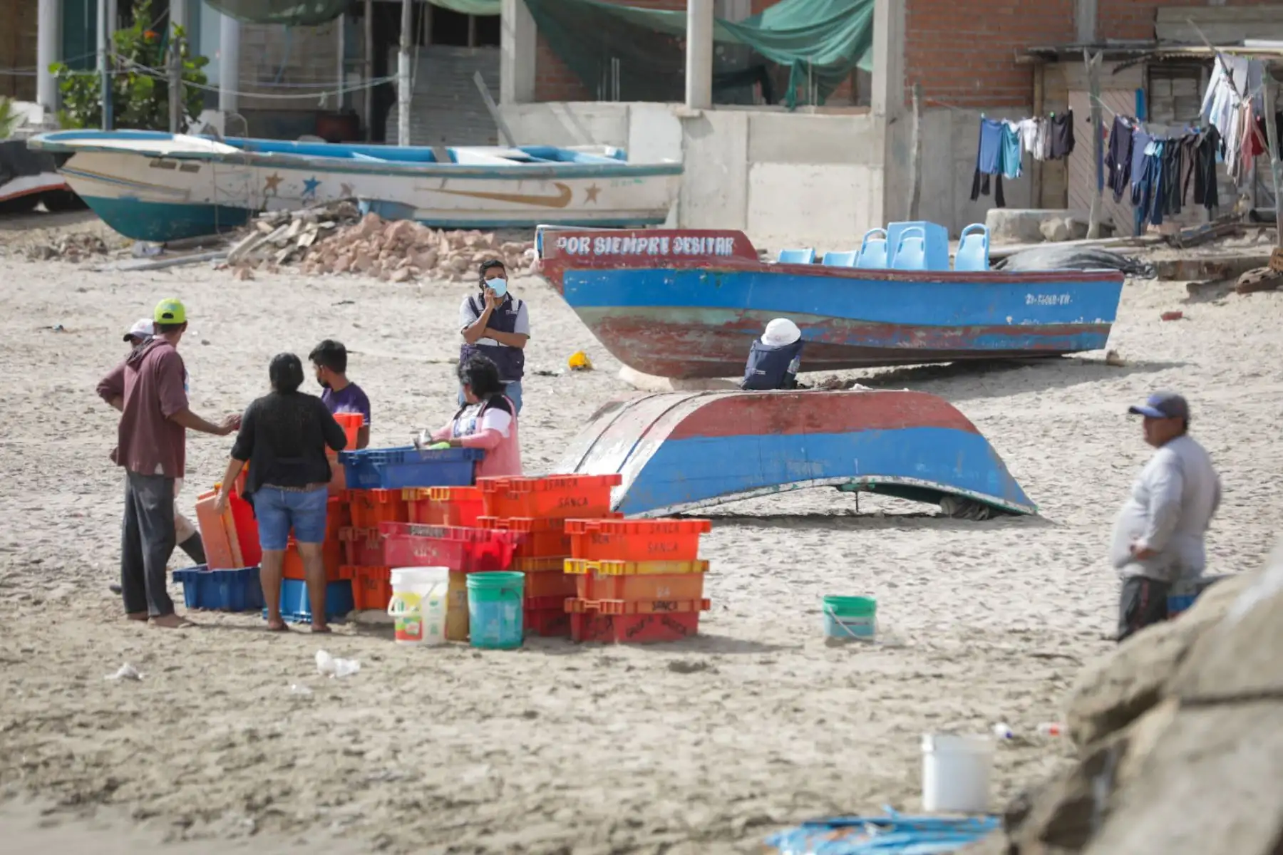 El Desembarcadero Pesquero Artesanal de Cancas, ubicado en el distrito de Canoas de Punta Sal, en la provincia de Contralmirante Villar en la región Tumbes, fue puesto al servicio de los pescadores artesanales de esta localidad.
Foto: Produce