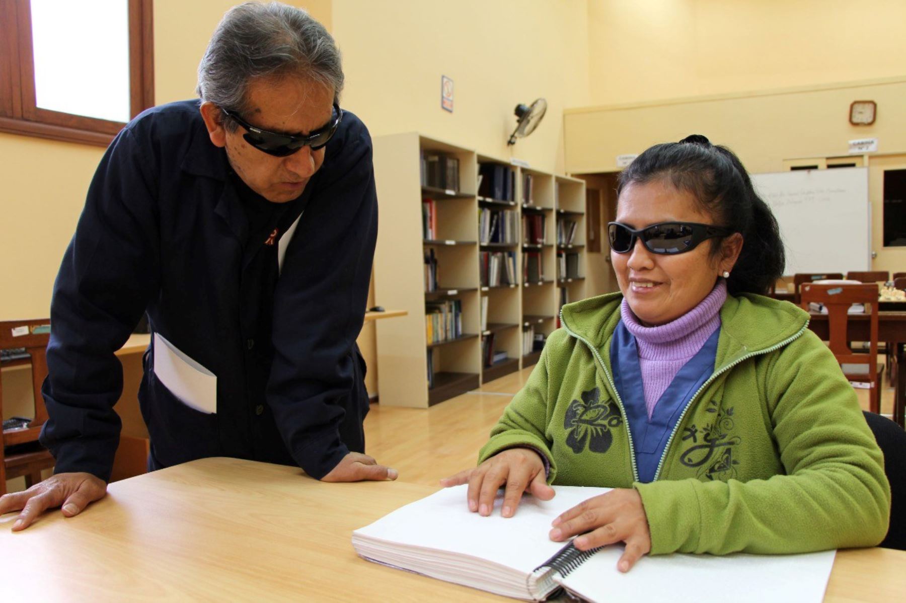 Servicio presencial para personas con discapacidad visual en la GBPL. Foto: ANDINA/Biblioteca Nacional del Perú.