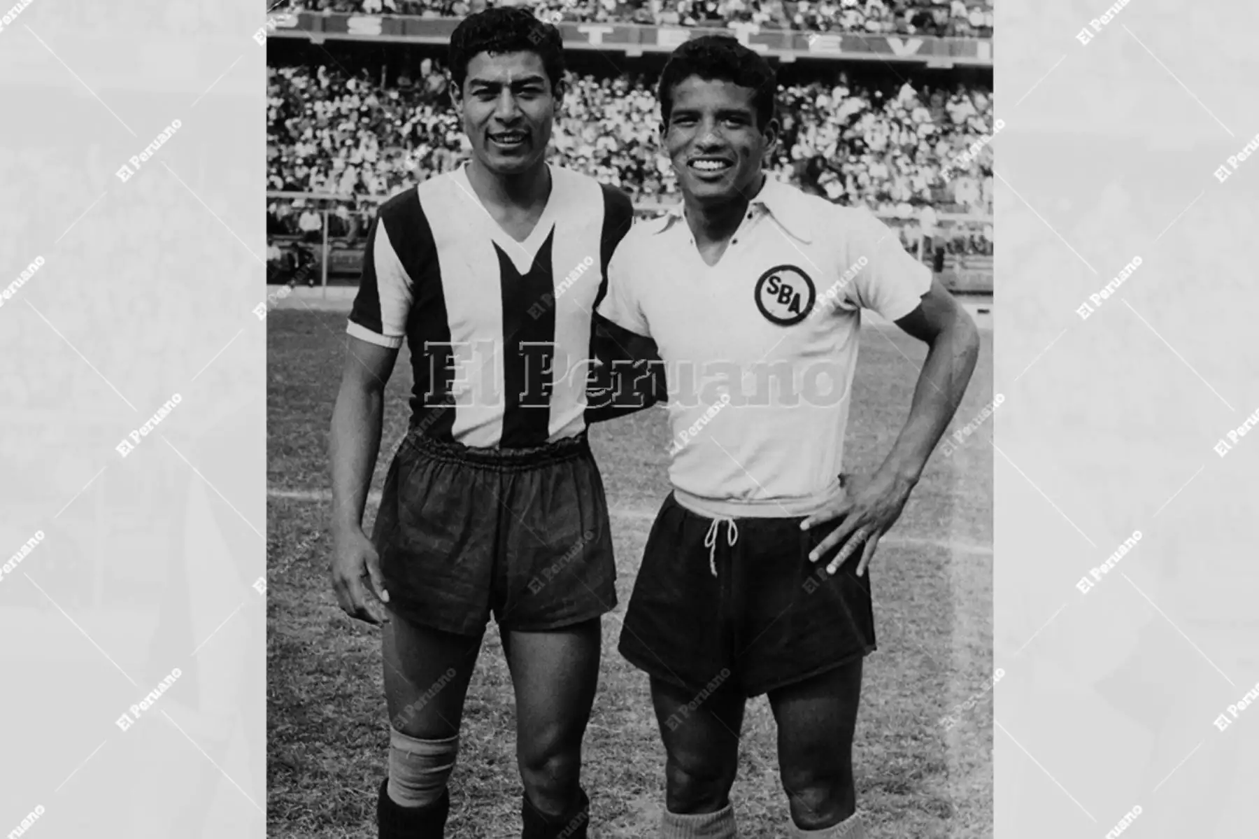 Lima - 13 setiembre 1959 / Víctor "Conejo" Benítez y Paco Andrade antes del encuentro entre Alianza Lima y Sport Boys que acabó con triunfo de los porteños por 2-0. Foto: Archivo Histórico de EL PERUANO