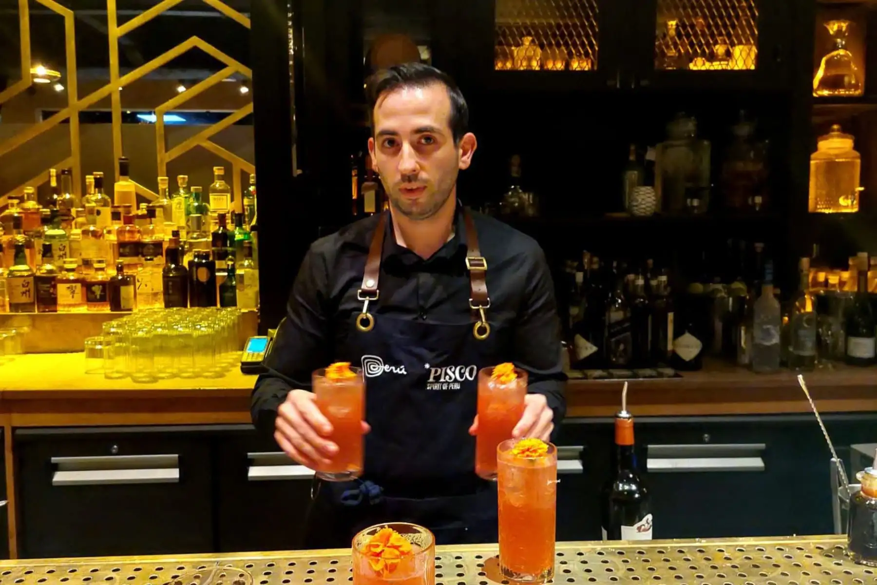 La pisco week  Francia es una oportunidad para descubrir nuevos sabores s gracias a los Cocteles clásicos, Pisco Sour o Chilcano, pero también para degustar nuevas creaciones en ediciones muy
limitadas. 
Foto: Oficina Comercial de Promperú en París