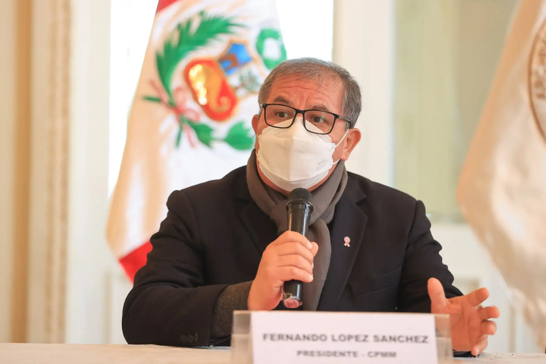 El licenciado Fernando López Sánchez, presidente del Comité Peruano Memoria del Mundo y el Doctor Ricardo Moreau Heredia jefe institucional del Archivo General de la Nación suscribibieron el día de hoy un convenio con el objetivo de “Contribuir a la preservación del Patrimonio Documental del Perú, mejorando las posibilidades de su acceso, y creando una mayor conciencia de su existencia e importancia, tanto a nivel nacional e internacional. 
Foto: ANDINA/Andrés Valle