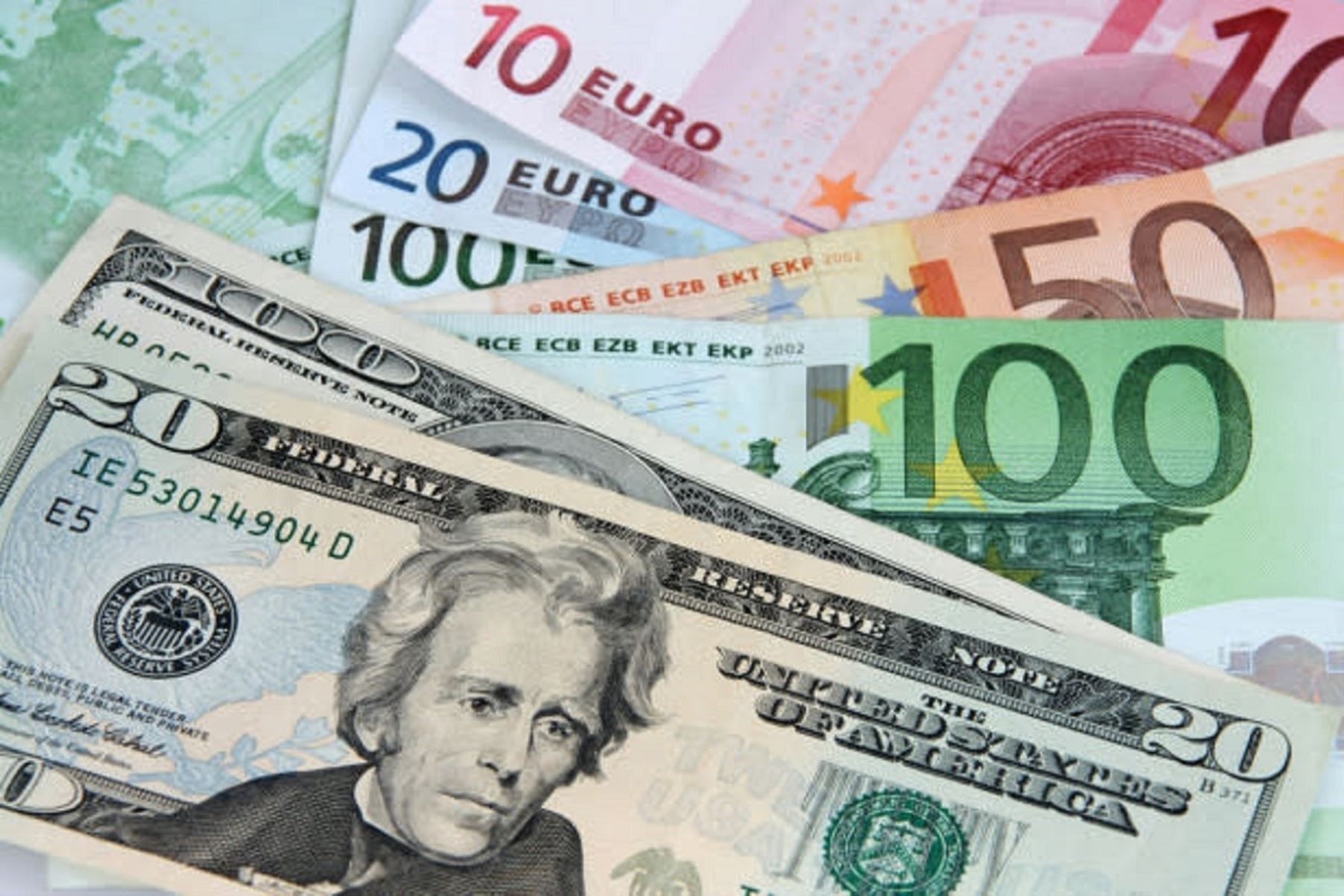 Euro Y D lar Alcanzan Hist rica Paridad En Los ltimos 20 A os 