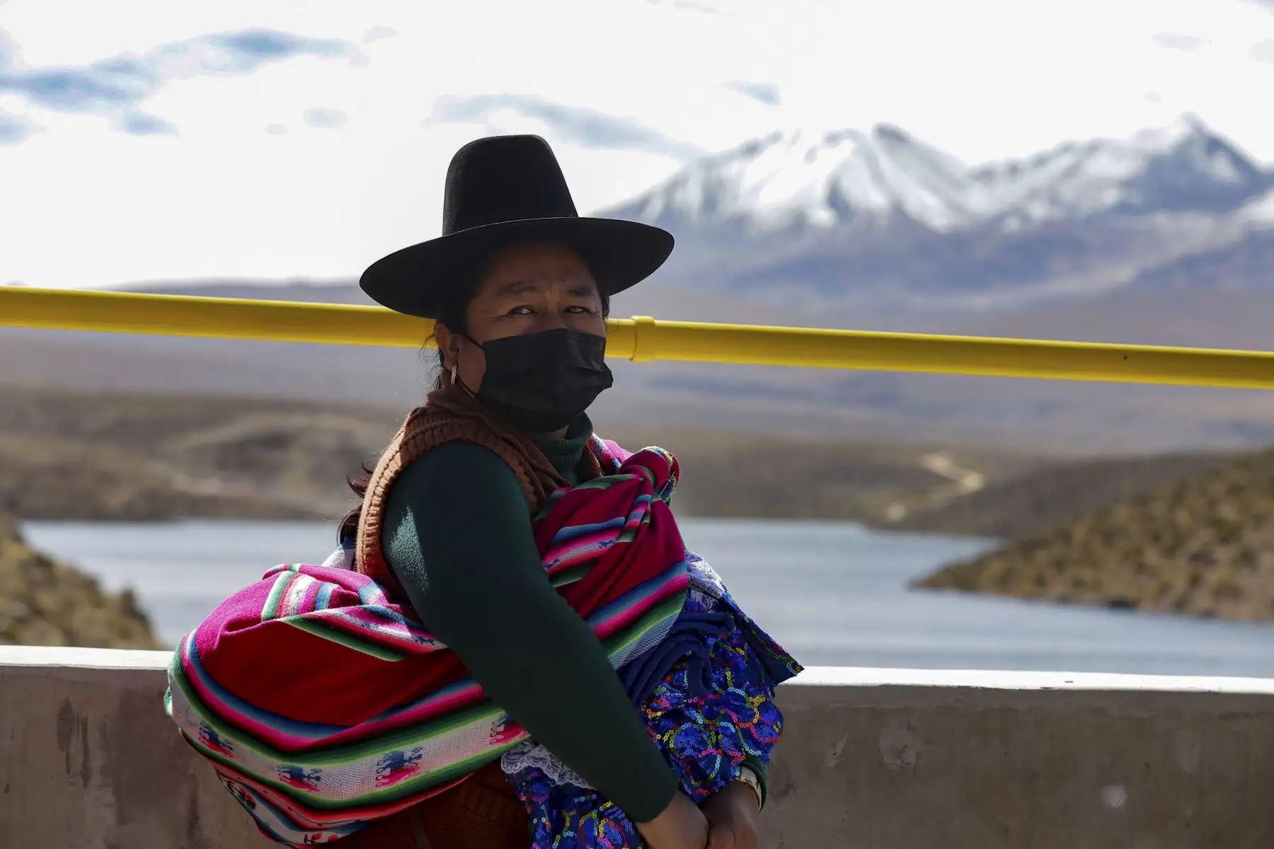 El presidente del Consejo de Ministros, Aníbal Torres, inauguró la represa de Cularjahuira en el distrito de Camilaca (Candarave, Tacna), que beneficiará a 585 usuarios de riego con el adecuado acceso al agua, a fin de abastecer sus demandas agrícolas, sobre todo de octubre a diciembre, meses de déficit hídrico en esta parte del país. Foto: PCM