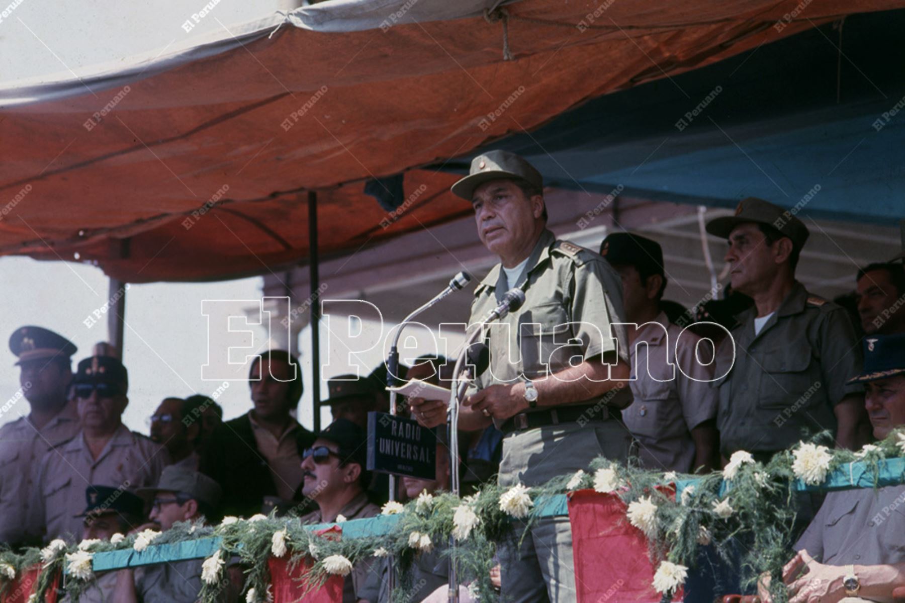 Huacho - 29 abril 1976 / El presidente Francisco Morales Bermúdez llegó a Huacho como parte de una gira al norte del país. Foto: Archivo Histórico de El Peruano / Leoncio Mariscal