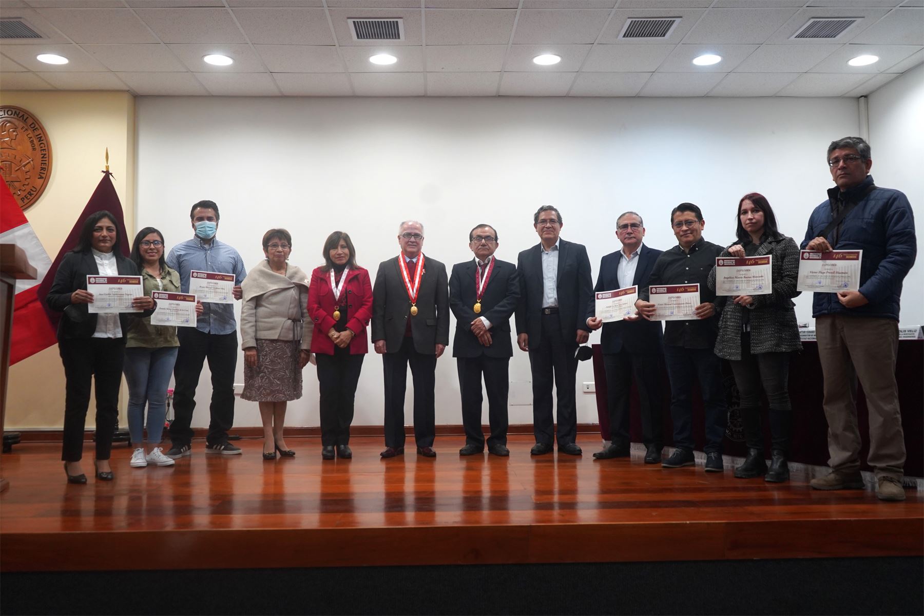 Ceremonia fue presidida por el rector de la UNI, el doctor Alfonso López Chau Nava, quien felicitó a todos los investigadores por sus logros.
