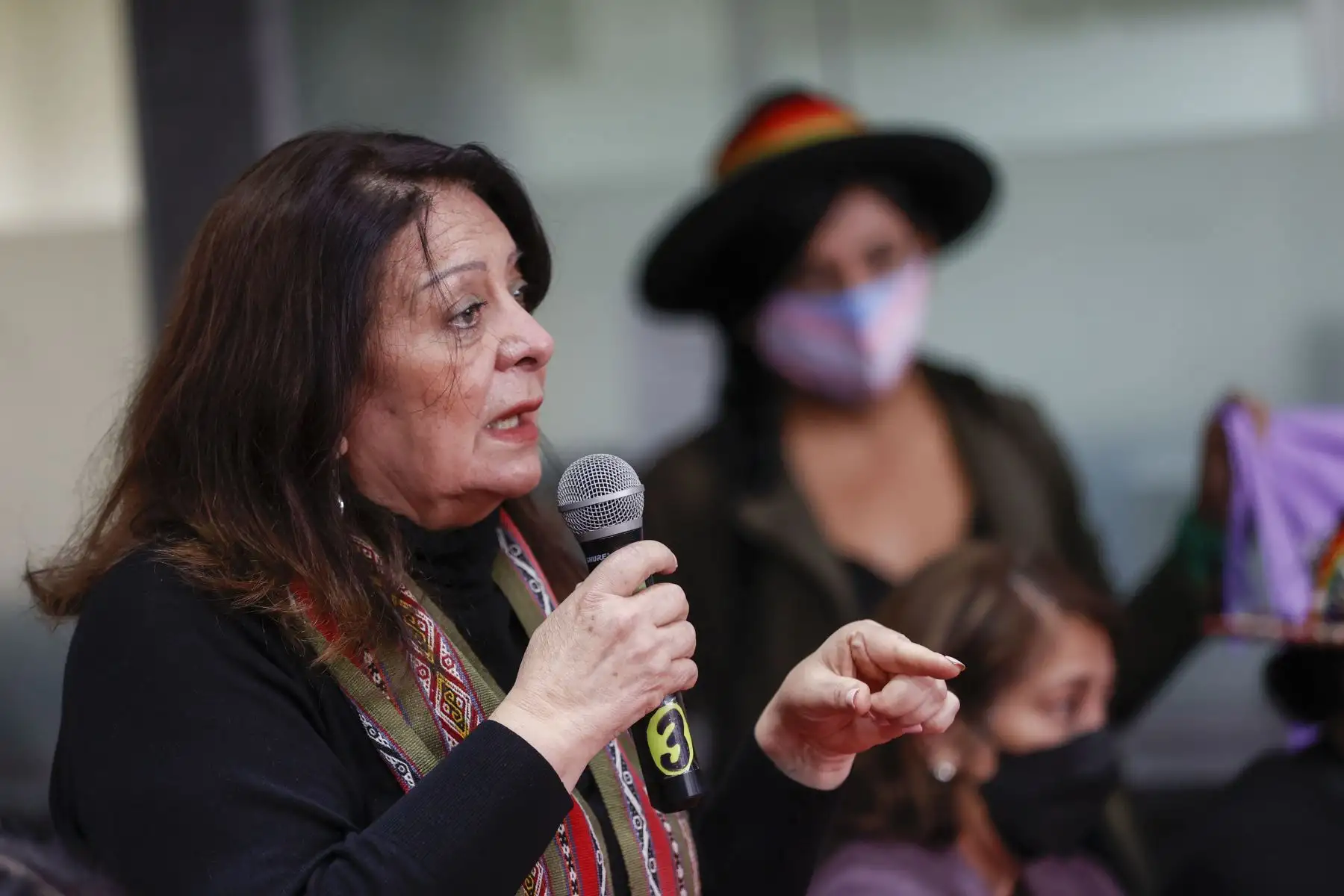 Conferencia de prensa del Ministerio de la Mujer y Poblaciones Vulnerables, liderada por la ministra Diana Miloslavic, junto a exministras, Aída García Naranjo y Rosario Sasieta Morales; Además también participaron autoridades del MIMP, lideresas y representantes de organizaciones de mujeres en rechazo al cambio de nombre propuesto por el Congreso de la República. Foto: ANDINA/Carla Patiño