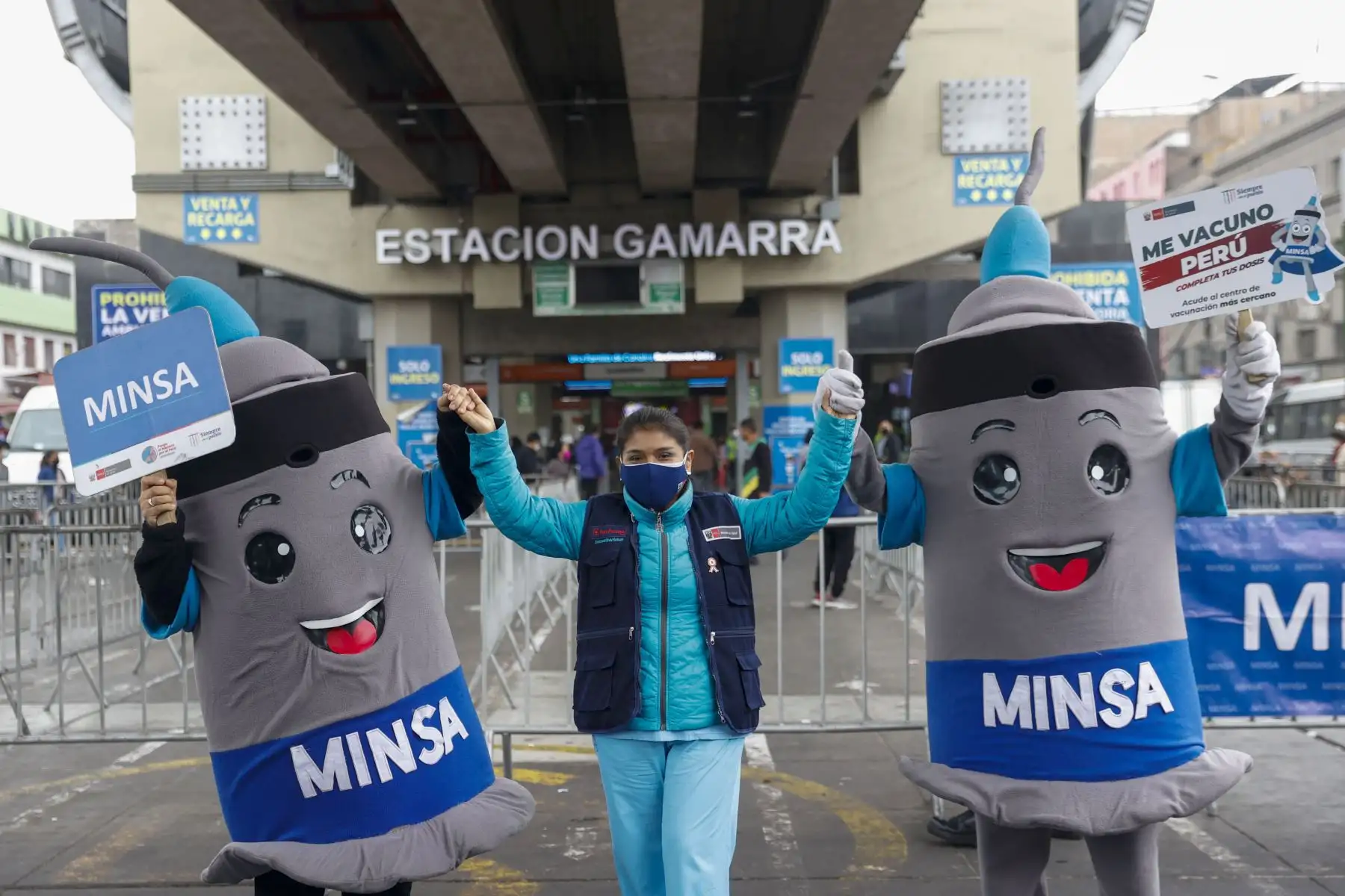 Ministerio de Salud realiza campaña de vacunación contra el covid-19 en la Estación Gamarra de la Linea 1 del Metro de Lima.
Foto: ANDINA/Carla Patiño Ramírez
