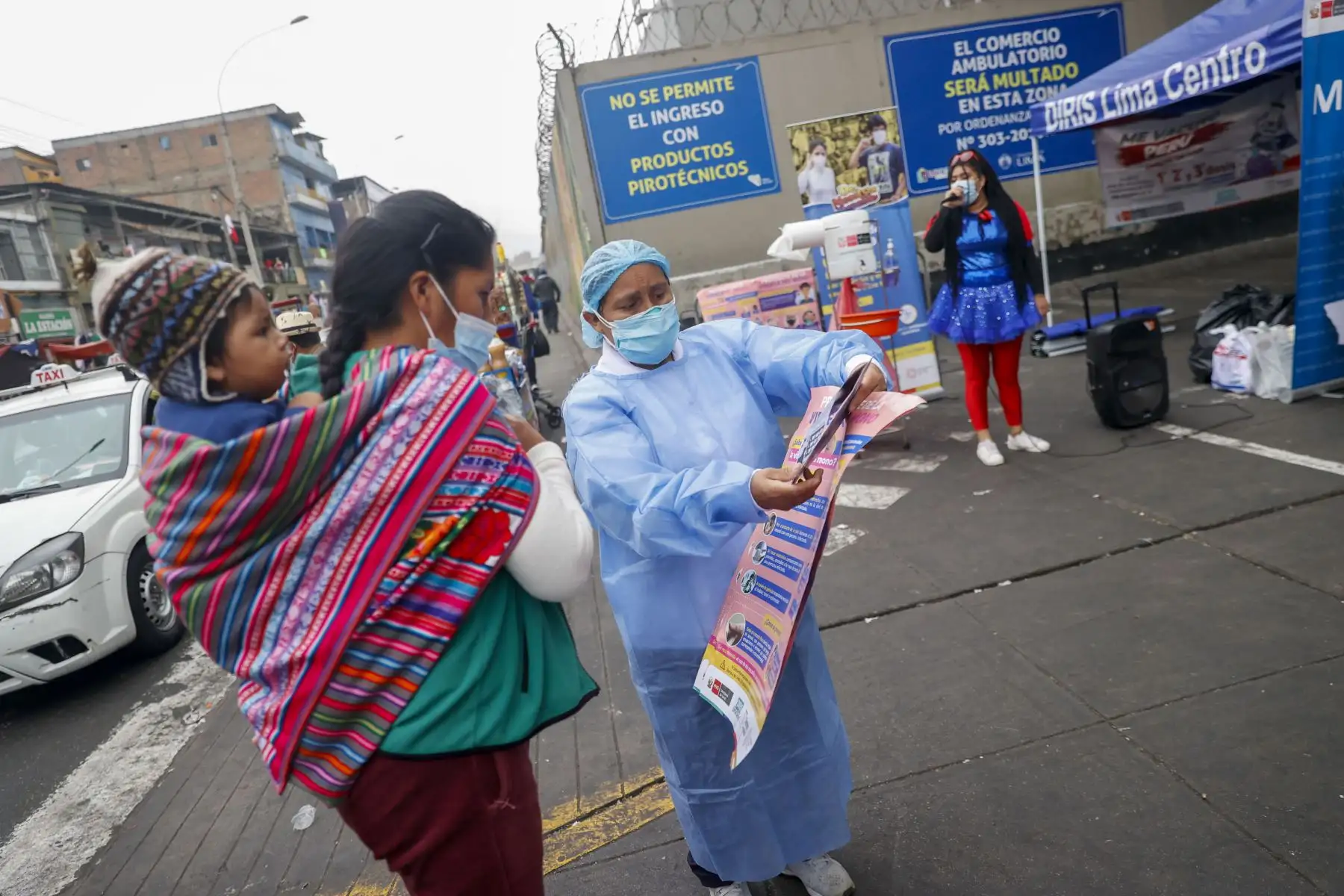Ministerio de Salud realiza campaña de vacunación contra el covid-19 en la Estación Gamarra de la Linea 1 del Metro de Lima.
Foto: ANDINA/Carla Patiño Ramírez