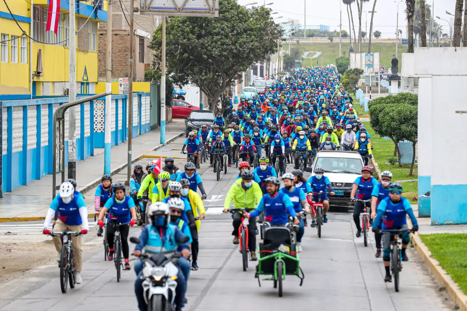La Autoridad de Transporte Urbano (ATU), en conjunto con los municipios de Lima y Callao, realizaron con éxito la primera bicicleteada “Somos Bici”, la cual reunió a más de dos mil deportistas en pro de la movilidad sostenible. Foto: ATU