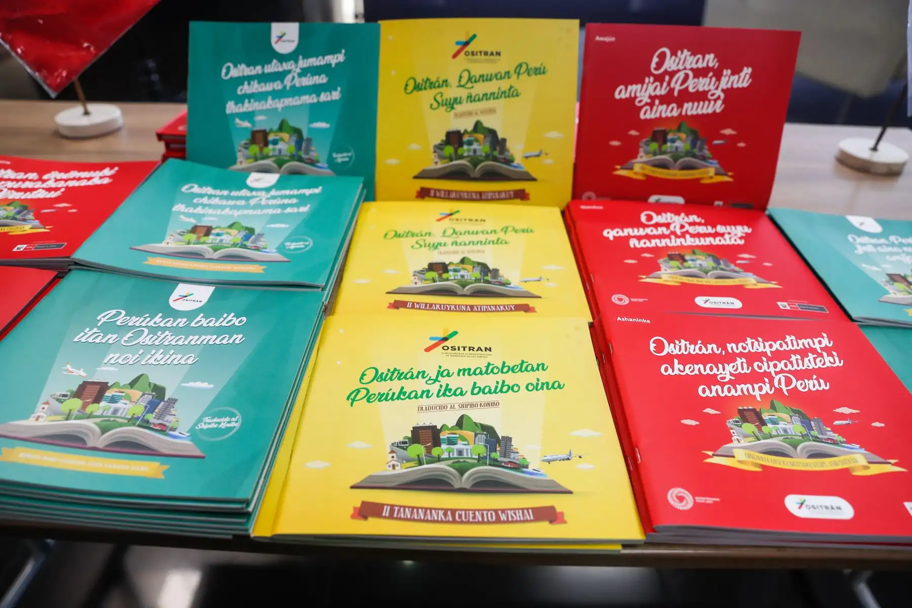 El Ministerio de Cultura y el Organismo Supervisor de la Inversión en Infraestructura de Transporte de Uso Público (OSITRÁN), suman esfuerzos para promover la creación literaria en los escolares del país, a través del concurso nacional “Ositrán, contigo por las rutas del Perú”. Foto: ANDINA/ Renato Pajuelo