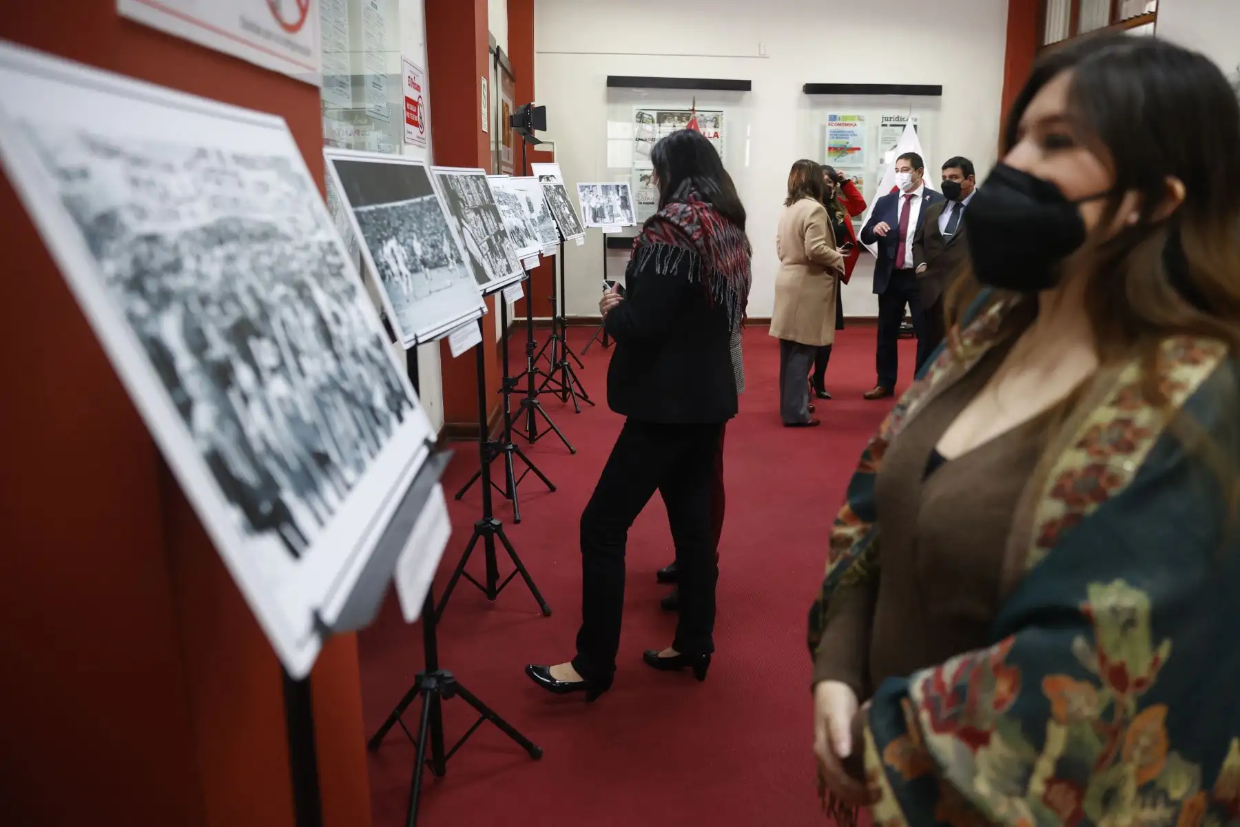 El museo gráfico de El Peruano reabre sus puertas con la exposición fotográfica "El Peruano: Una mirada al Bicentenario". Foto: ANDINA/Melina Mejía