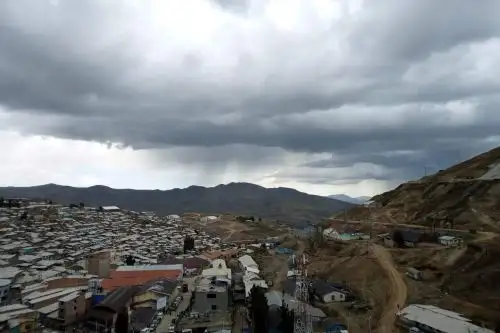 El distrito de Quiruvilca está ubicado en la provincia de Santiago de Chuco, región La Libertad.