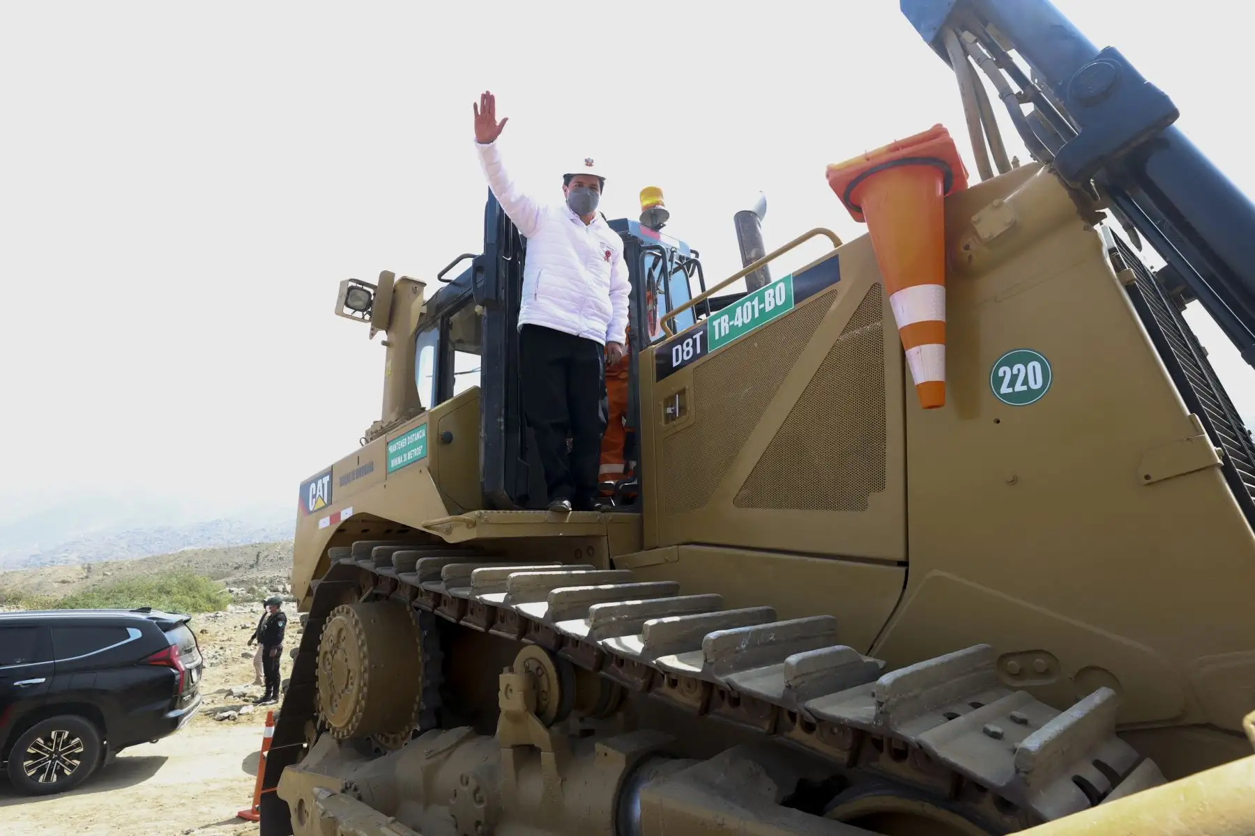 En La Libertad, el presidente de la República, Pedro Castillo, coloca primera piedra de la obra soluciones integrales en las quebradas San Idelfonso y San Carlos. Foto: ANDINA/ Prensa Presidencia