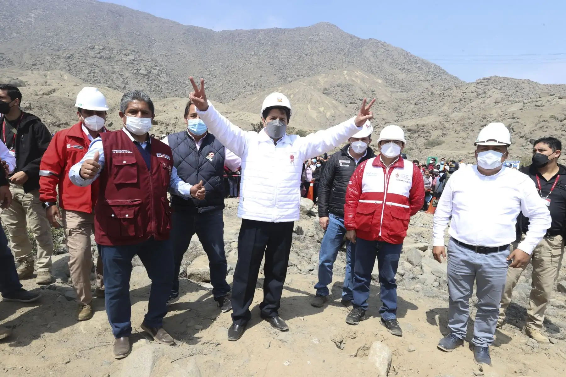 En La Libertad, el presidente de la República, Pedro Castillo, coloca primera piedra de la obra soluciones integrales en las quebradas San Idelfonso y San Carlos. Foto: ANDINA/ Prensa Presidencia