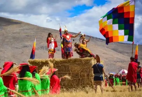 El sitio arqueológico de Huánuco Pampa volverá a ser escenario, este 27 de julio, del que es considerado el segundo más apoteósico Inti Raymi o Fiesta del Sol en Perú. Y esta solemne festividad cumplirá también su 25 aniversario como expresión de identidad y revaloración cultural en el departamento de Huánuco. Foto: internet/medios.