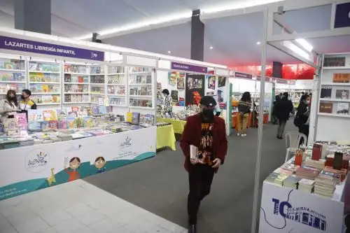 La ceremonia de inauguración estuvo a cargo de las autoridades de la Cámara Peruana del Libro, organizadora del evento, y contó con la presencia de autoridades del Estado, delegaciones internacionales, y destacadas figuras del ámbito cultural peruano e internacional. Foto: ANDINA/Melina Mejía