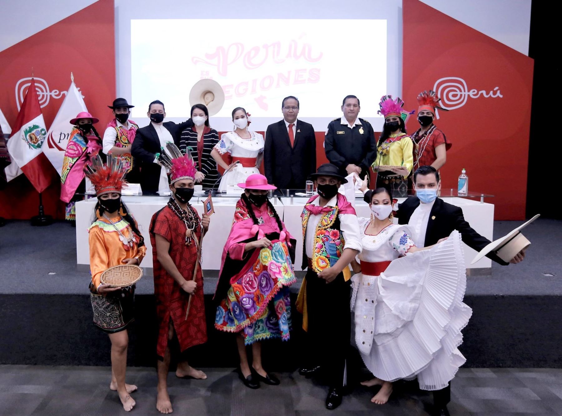 Más de 60 localidades participarán de "El Perú es sus regiones", la iniciativa que lanzó hoy el Mincetur y que busca promover el turismo, la artesanía y la gastronomía peruana durante el feriado por Fiestas Patrias. ANDINA/Difusión
