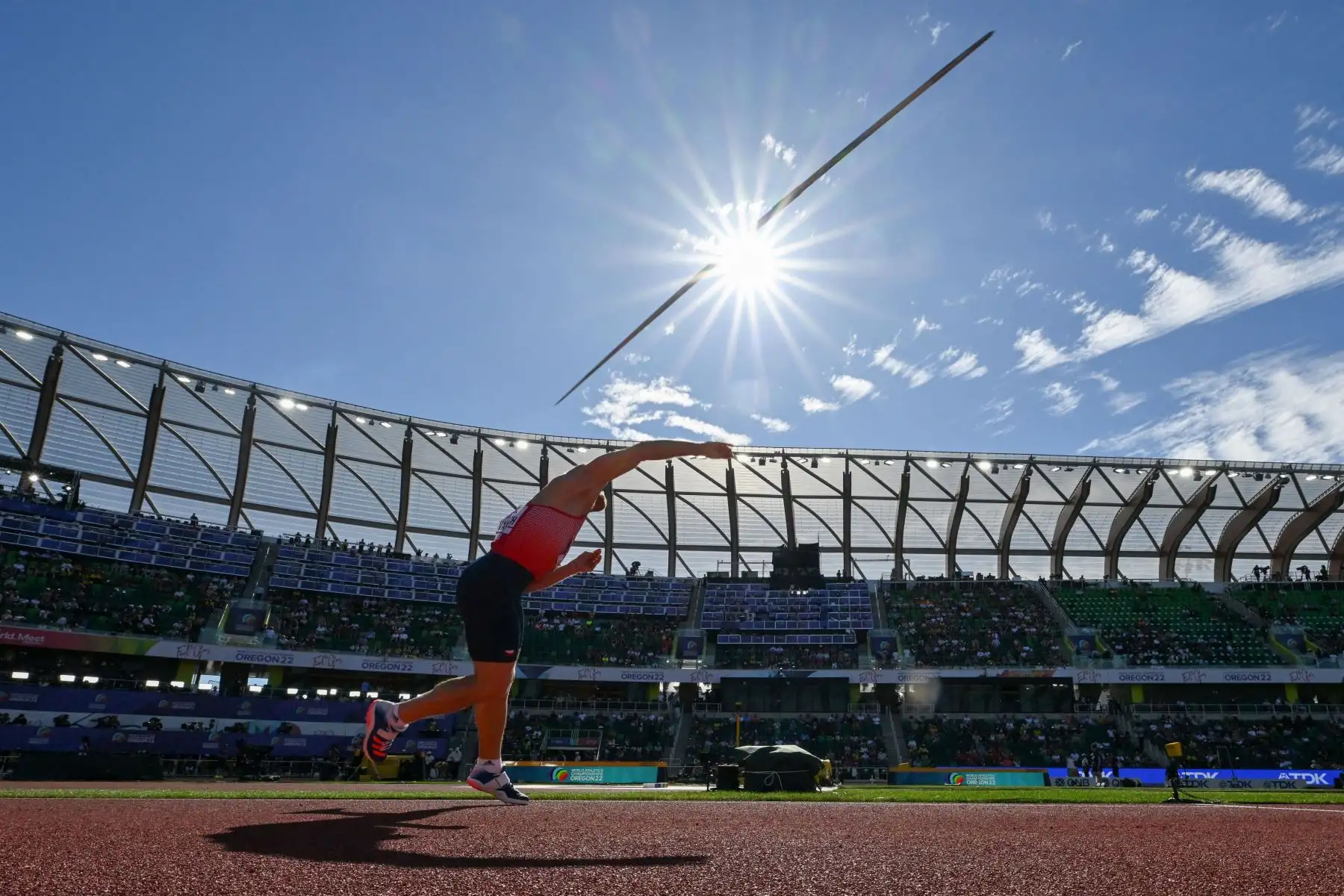 Jakub Vadlejch, de la República Checa, compite en la calificación de lanzamiento de jabalina masculina durante el Campeonato Mundial de Atletismo en Hayward Field en Eugene, Oregón.
Foto: AFP