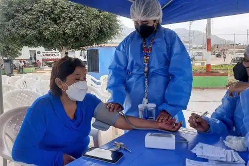 Garantizarán servicios de salud durante las Fiestas Patrias en la región Lambayeque.
