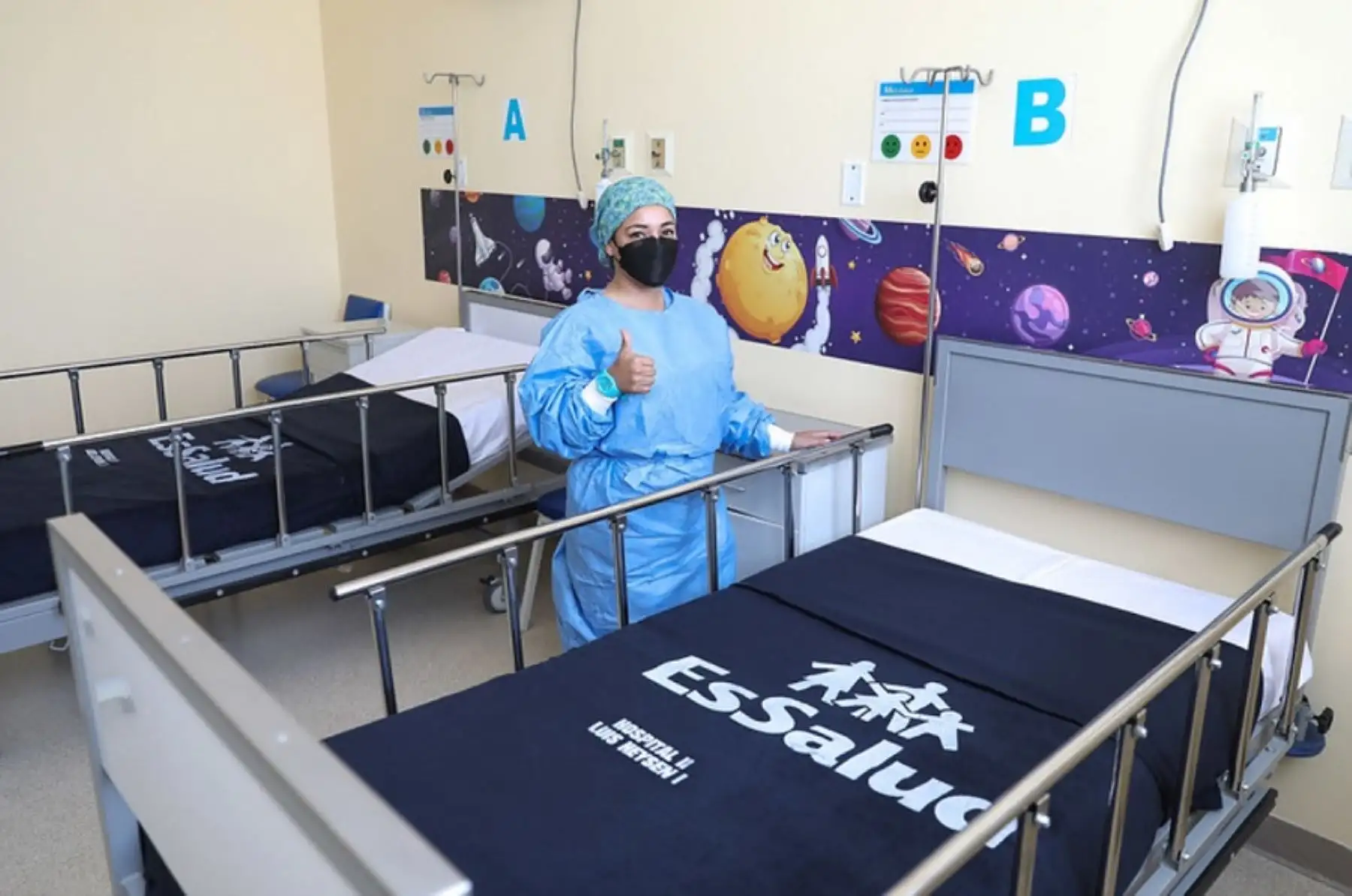 El Seguro Social de Salud invertirá más de S/ 1,100 millones en la construcción de modernos hospitales en Lambayeque, debidamente equipados y con personal especializado, así como en la mejora de diversos servicios de salud, lo cual beneficiará a miles de asegurados de esa región norte del país.