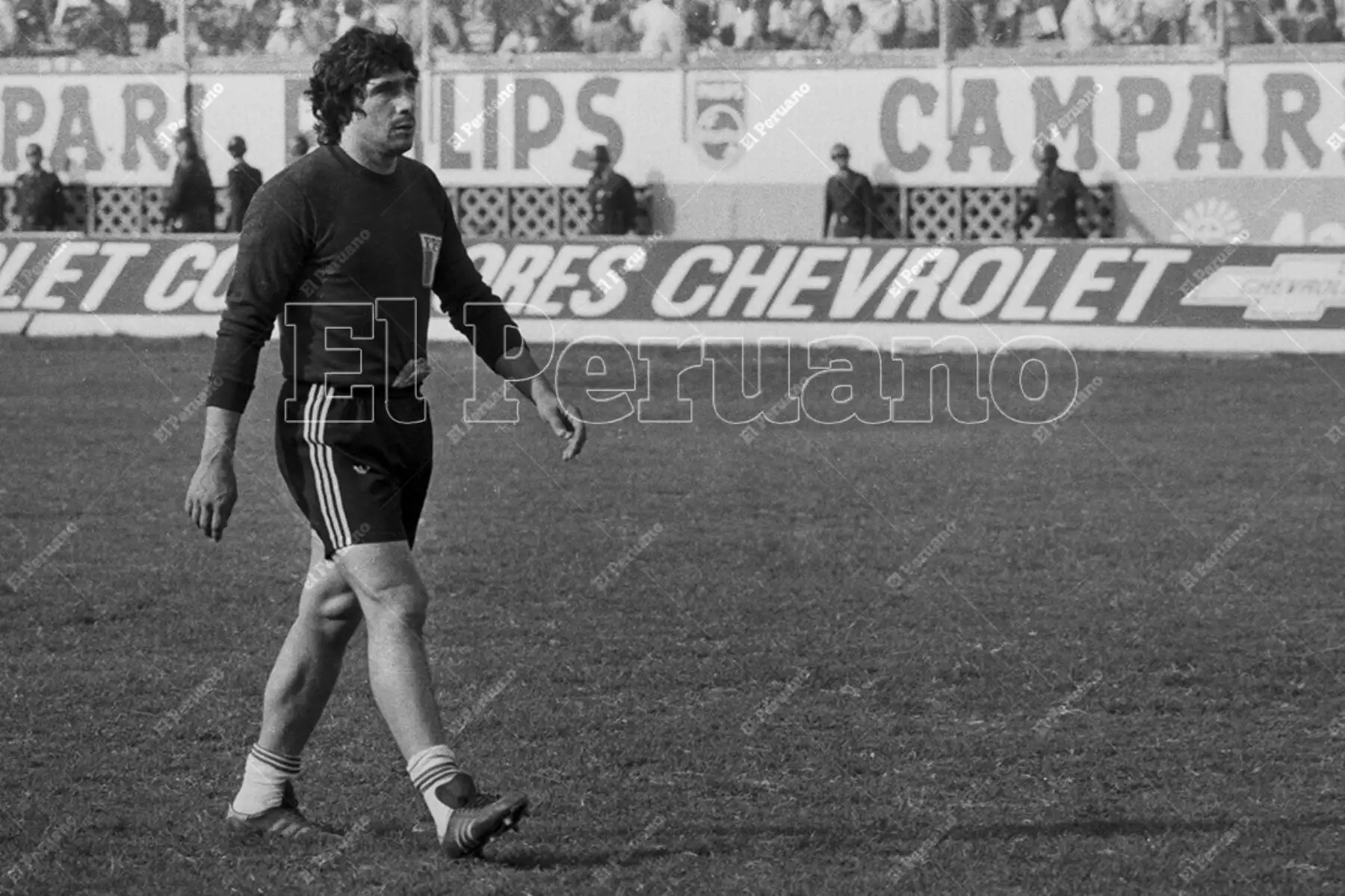 Lima - 5 setiembre 1981 / Ramón Quiroga, arquero de La selección peruana de fútbol que clasificó al mundial España 82 al empatar sin goles con Uruguay. 
Foto: Archivo Histórico de El Peruano / Rolando Ángeles