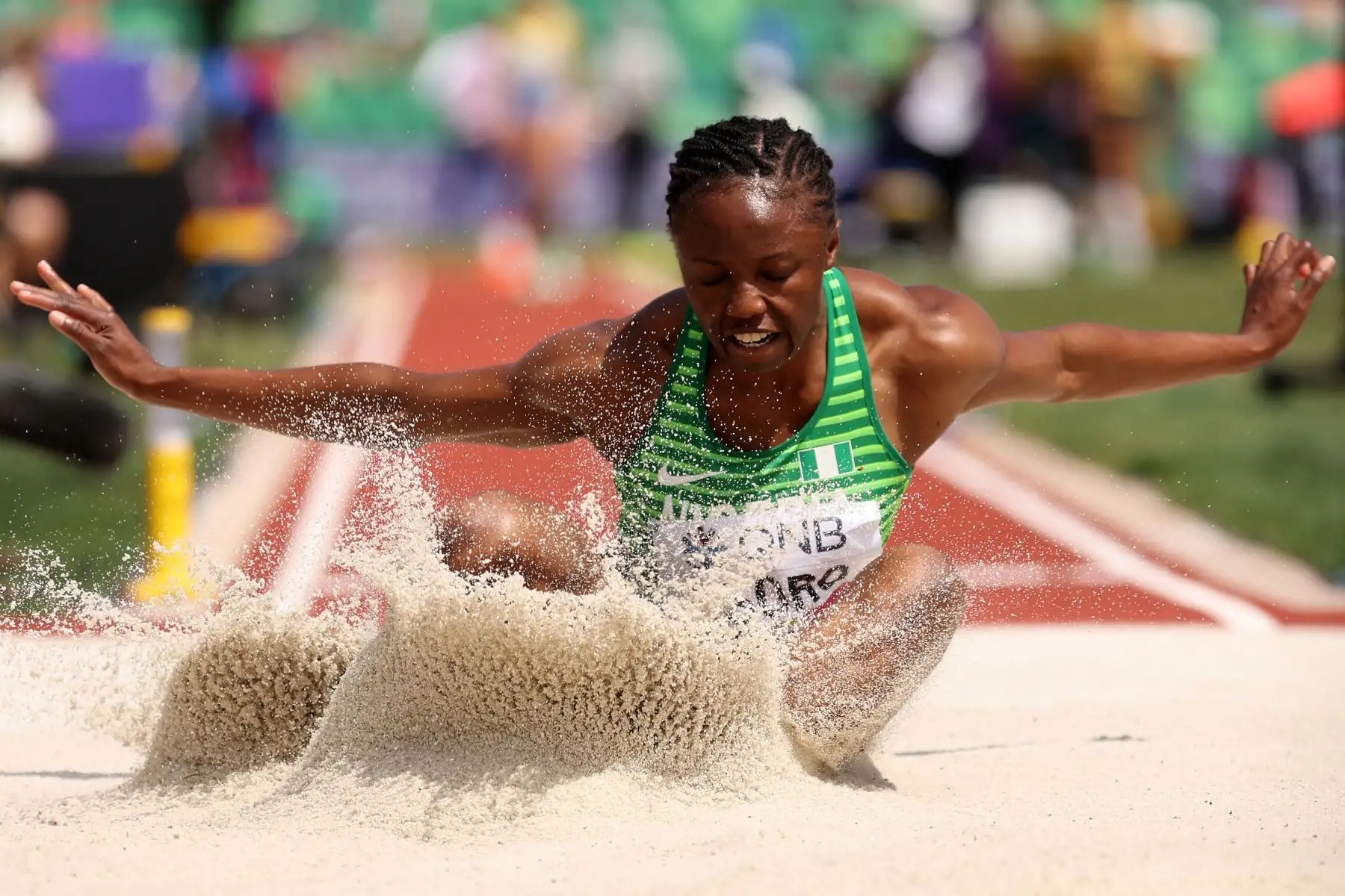 Ruth Usoro del Equipo Nigeria participa en el día nueve del Campeonato Mundial de Atletismo Oregon22 en Hayward Field.
Foto: AFP