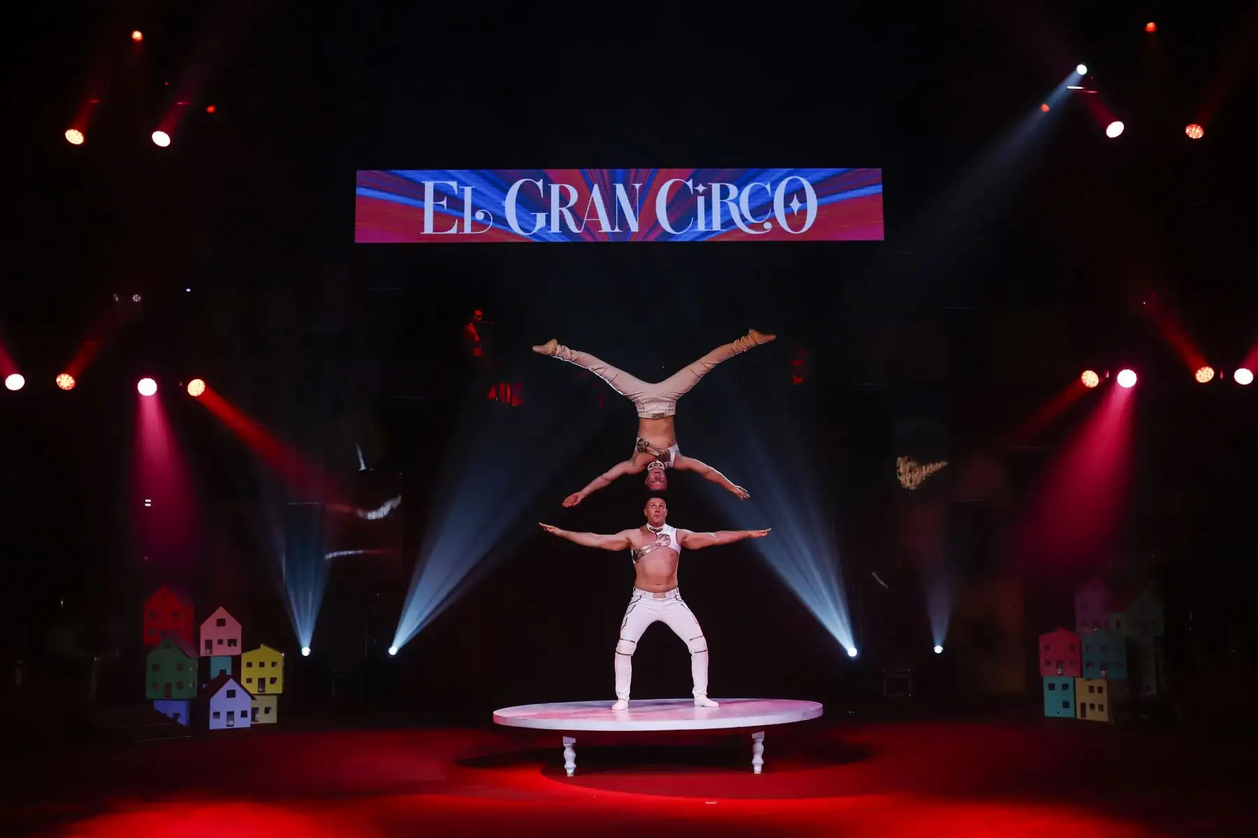 Con las Fiestas Patrias se inicia la temporada de los circos, un “clásico” en la temporada de las vacaciones escolares de medio año.
Foto: ANDINA/Renato Pajuelo